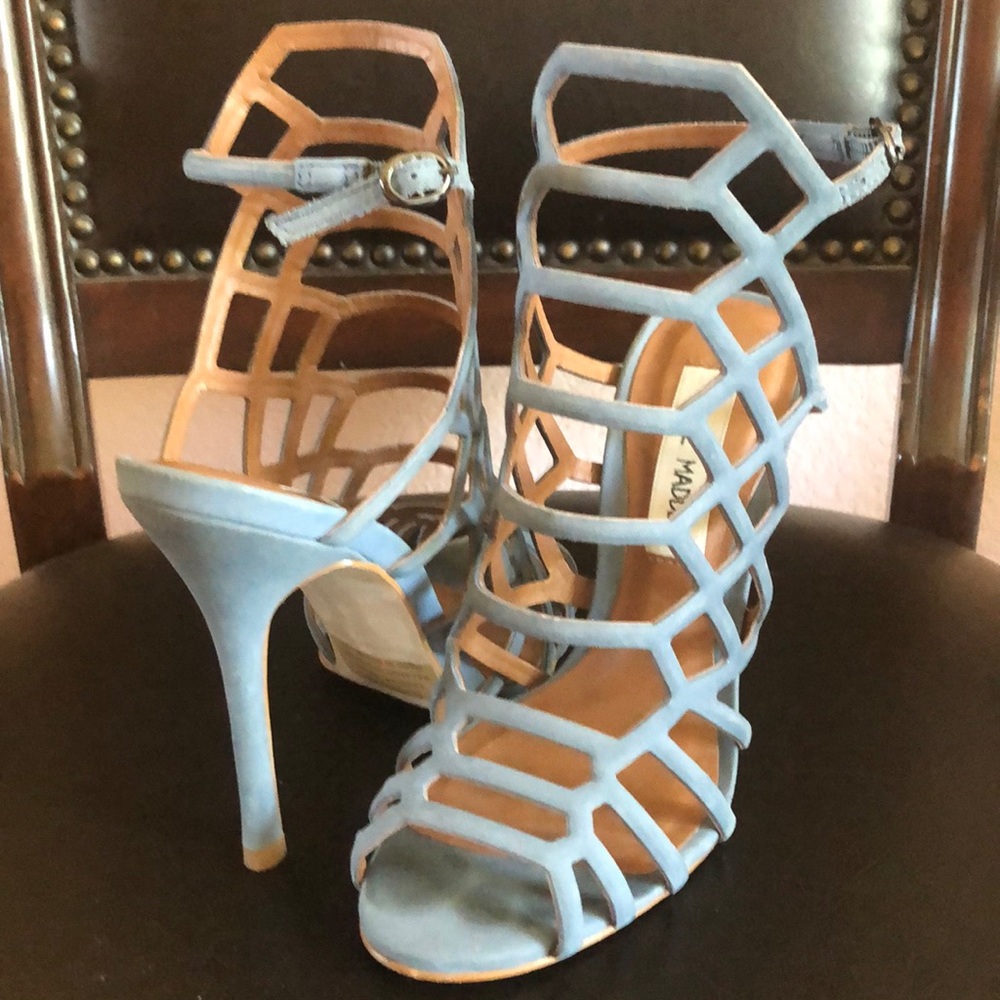 Steve Madden sz 5 caged sandals